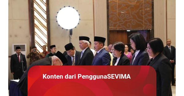 Qizni shafqatsiz hayvon sikadi Qizni shafqatsiz hayvon sikadi